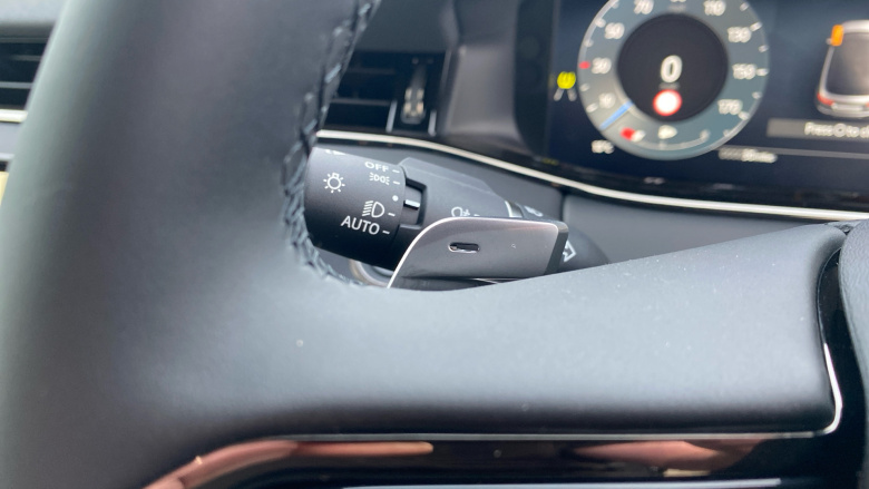 Land Rover Range Rover Evoque 1.5 P270e Edition 5dr Auto Hatchback